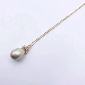DROP pearl necklace